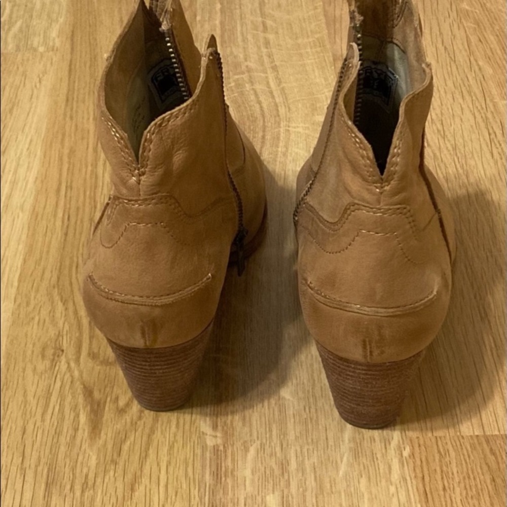 Frye boots - Picture 3 of 7